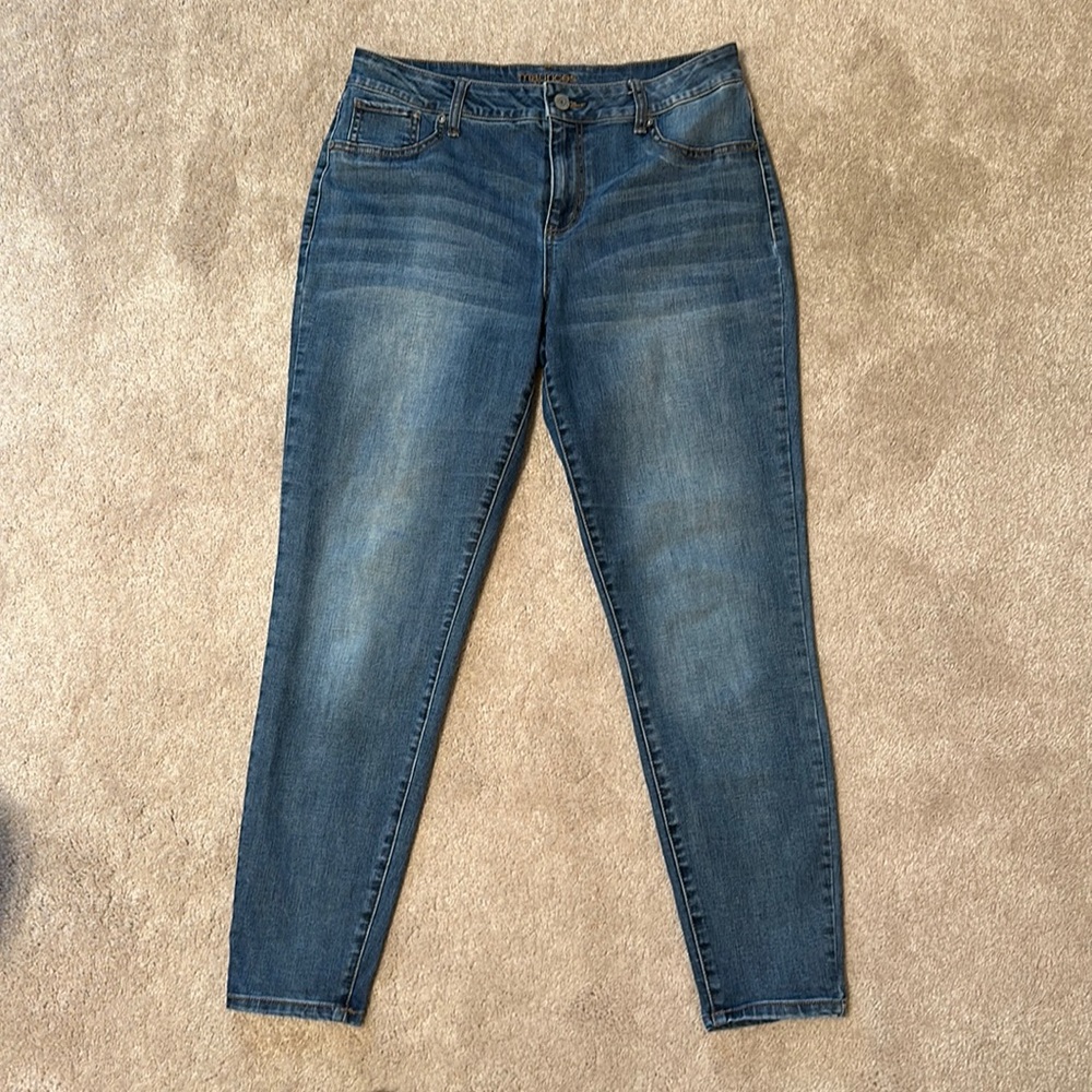 Maurice’s High-Rise jeans size L-R